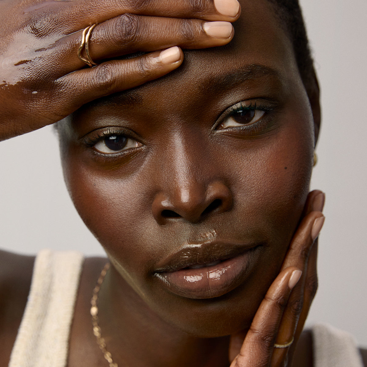 Essence-Aug26-Ppage-ModelApplication_9c93a2ae-f9f4-410d-b3b5-102c7c9e5ac7.jpg