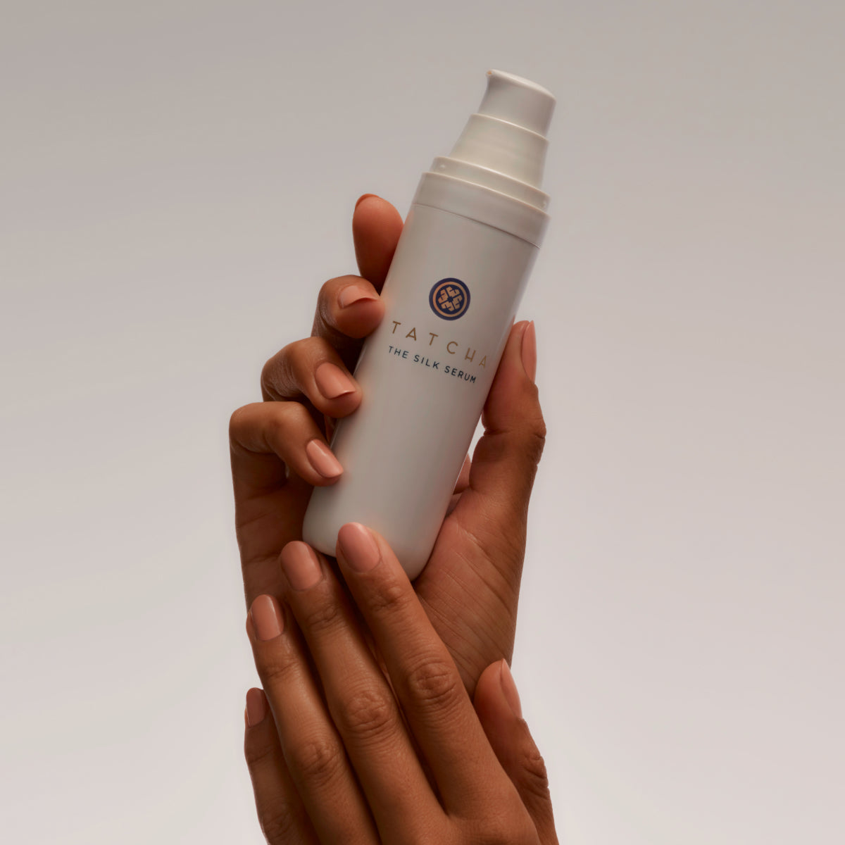 SilkSerum-Aug26-Ppage-HandHold.jpg
